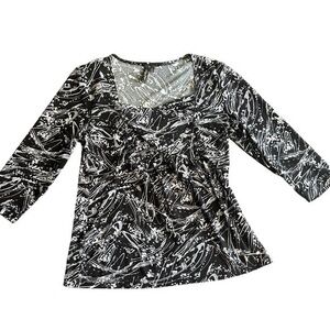 Olivia Paige 3/4 Sleeve Top - Womens Size Petite Large - Black and Gray Print